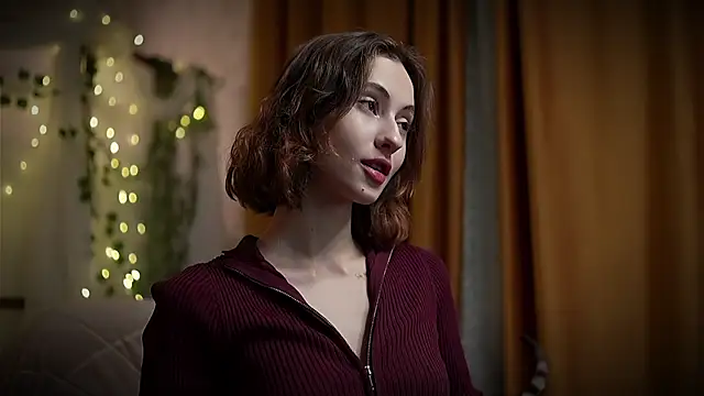 Snapshot of Devilina_V chatting on 03.01.25 Devilina V online show from 03.01.25