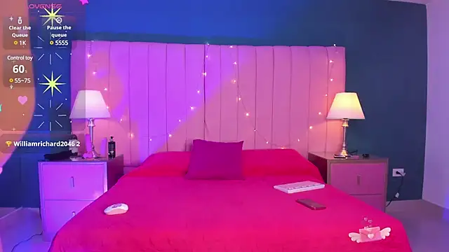 Snapshot of MavyStar chatting on 12.07.24 MavyStar online show from 12.07.24