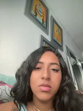 Snapshot of MavyStar chatting on 03.03.25 MavyStar online show from 03.03.25