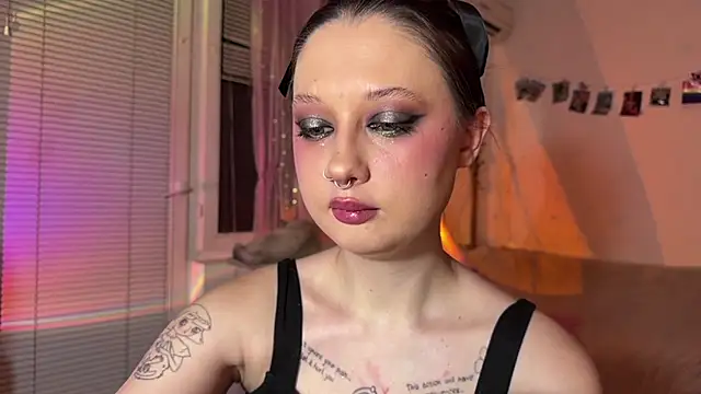 Snapshot of Jenny_darling_love chatting on 06.30.26 Jenny darling love online show from 06.30.26