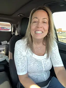 Cherry-red-xo online show from 03.13.25