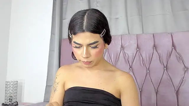 Snapshot of Ashley_piinkk_ chatting on 02.20.25 Ashley piinkk  online show from 02.20.25