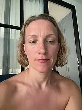 UmaTruewoman online show from 04.16.26