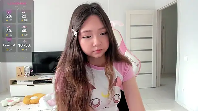 Snapshot of Fluffy_Rose chatting on 06.16.26 Fluffy Rose online show from 06.16.26