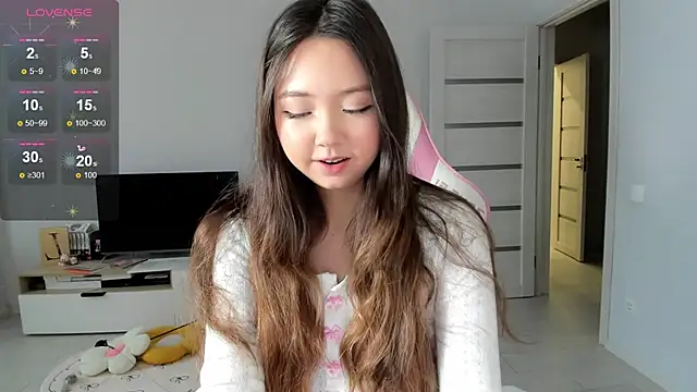 Snapshot of Fluffy_Rose chatting on 07.19.26 Fluffy Rose online show from 07.19.26