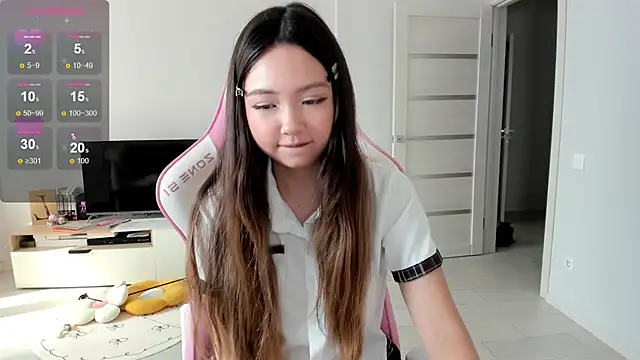 Snapshot of Fluffy_Rose chatting on 07.21.26 Fluffy Rose online show from 07.21.26