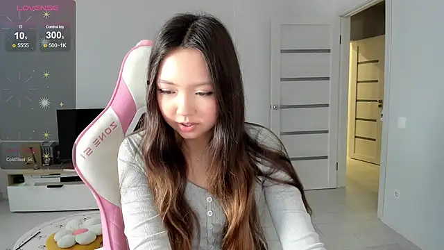 Snapshot of Fluffy_Rose chatting on 07.26.26 Fluffy Rose online show from 07.26.26