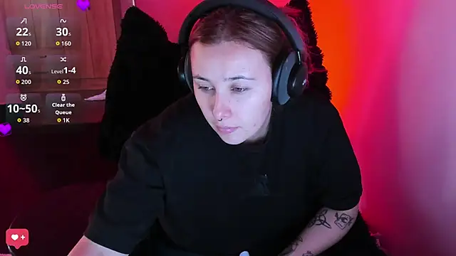 bonnie moon  online show from 03.05.26