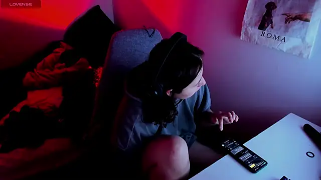 Snapshot of bonnie_moon_ chatting on 05.16.26 bonnie moon online show from 05.16.26