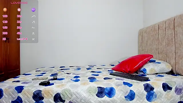 lizziemontana2 online show from 05.02.26
