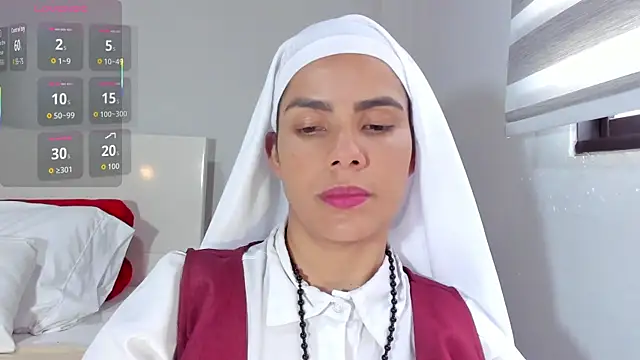 ClaraMariaMon online show from 02.06.26