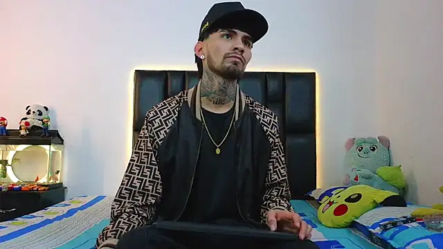 Snapshot of Brutal_Sex_Fucking chatting on 06.15.26 Brutal Sex Fucking online show from 06.15.26