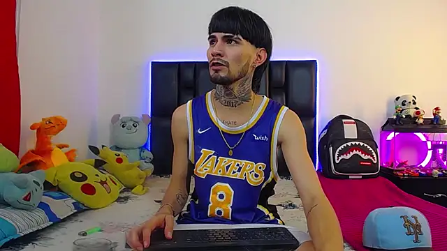 Snapshot of Brutal_Sex_Fucking chatting on 06.27.26 Brutal Sex Fucking online show from 06.27.26