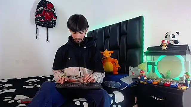 Snapshot of Brutal_Sex_Fucking chatting on 07.17.26 Brutal Sex Fucking online show from 07.17.26