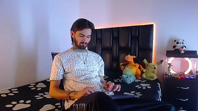 Snapshot of Brutal_Sex_Fucking chatting on 07.28.26 Brutal Sex Fucking online show from 07.28.26