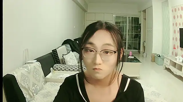 Snapshot of JiangXiaoxue chatting on 12.11.24 JiangXiaoxue online show from 12.11.24