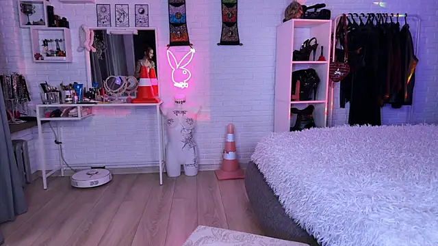 Marcellean online show from 10.14.25