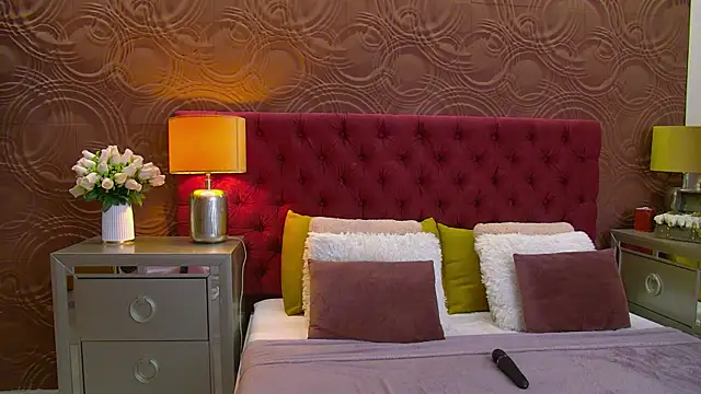 IrisMonn online show from 03.04.25