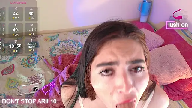 Arii vega  online show from 12.22.24