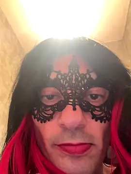 Snapshot of voliv34 chatting on 09.17.25 voliv34 online show from 09.17.25