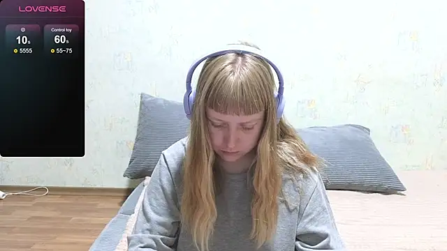 June shy0 online show from 07.08.26