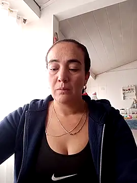 skayhot  online show from 03.07.25