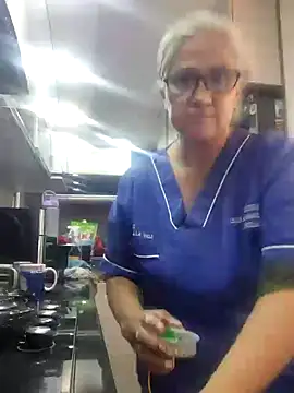 Edged Hot69 online show from 12.12.24