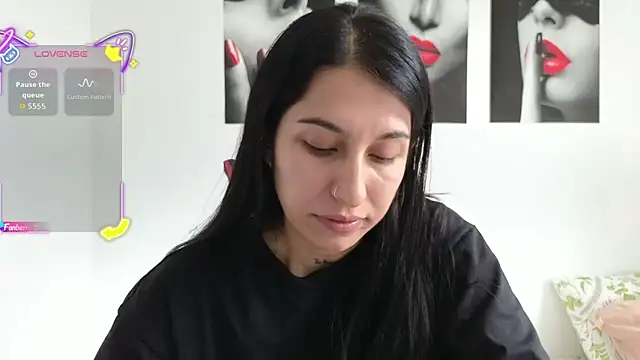 Snapshot of tammyandrade_ chatting on 04.28.26 tammyandrade online show from 04.28.26