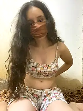 Snapshot of Chahrazad66 chatting on 10.13.25 Chahrazad66 online show from 10.13.25