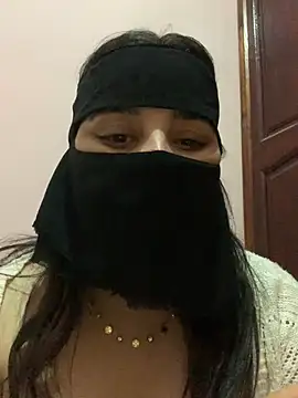 Snapshot of Miss-Soka chatting on 12.07.24 Miss-Soka online show from 12.07.24