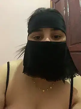 Snapshot of Miss-Soka chatting on 12.18.24 Miss-Soka online show from 12.18.24