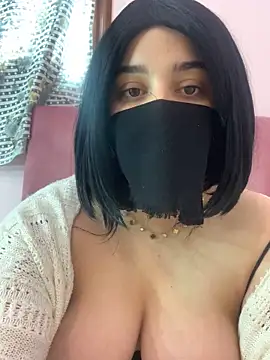 Snapshot of Miss-Soka chatting on 03.15.25 Miss-Soka online show from 03.15.25