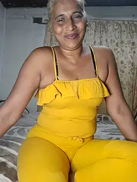 Snapshot of Goodgirlsue_77 chatting on 04.06.26 Goodgirlsue 77 online show from 04.06.26