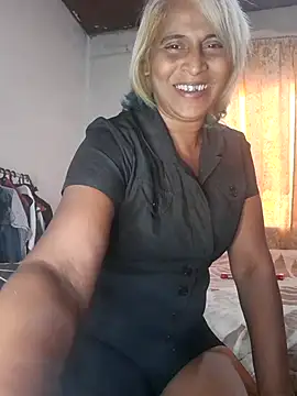 Snapshot of Goodgirlsue_77 chatting on 04.08.26 Goodgirlsue 77 online show from 04.08.26