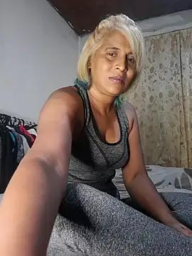 Snapshot of Goodgirlsue_77 chatting on 04.13.26 Goodgirlsue 77 online show from 04.13.26