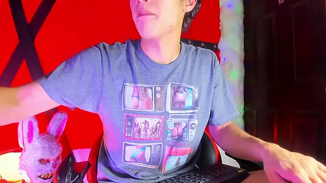 LilOwen  online show from 02.14.26