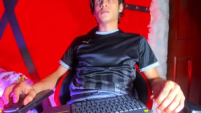 LilOwen  online show from 04.14.26