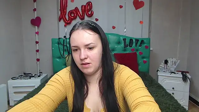 IsabelBlackberry online show from 03.15.25