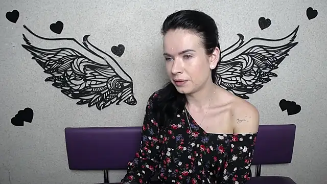 JasmineKouch online show from 09.09.25