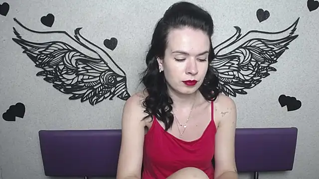 JasmineKouch online show from 10.07.25