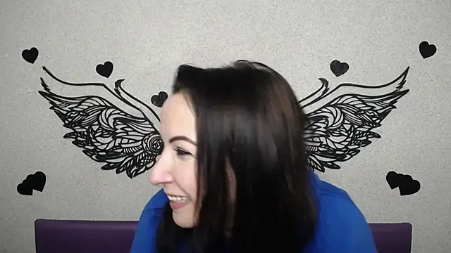 Snapshot of ElizabethSho chatting on 02.25.26 ElizabethSho online show from 02.25.26