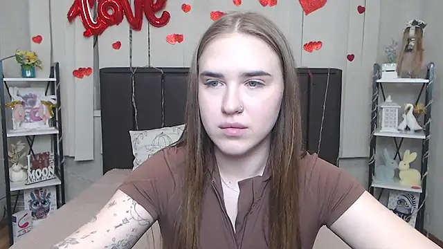 LauraHlot online show from 04.02.26