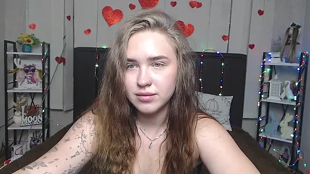LauraHlot online show from 07.12.26