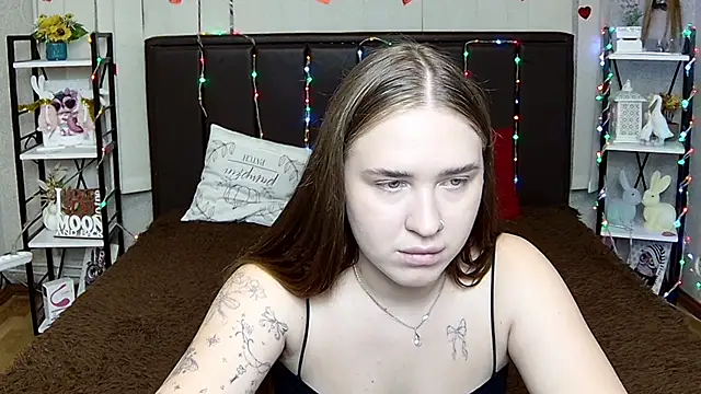 LauraHlot online show from 07.22.26