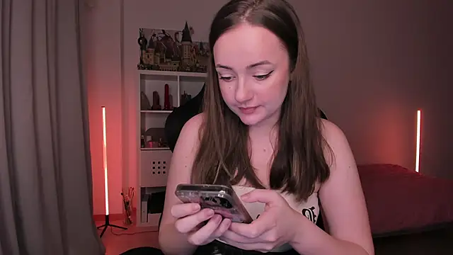 Snapshot of WalkingGirl chatting on 01.29.25 WalkingGirl online show from 01.29.25