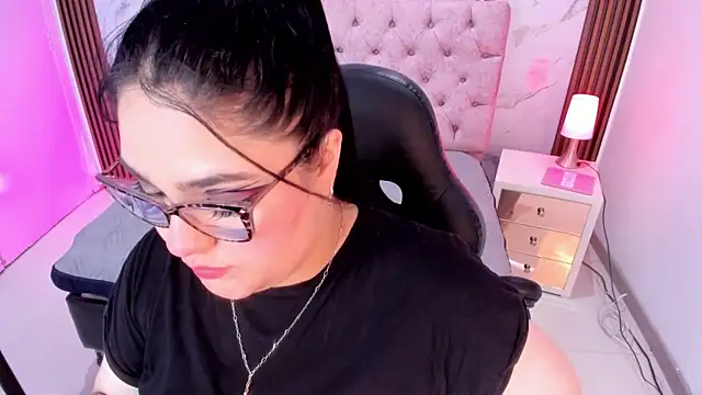 Camiila Osorio online show from 04.01.26