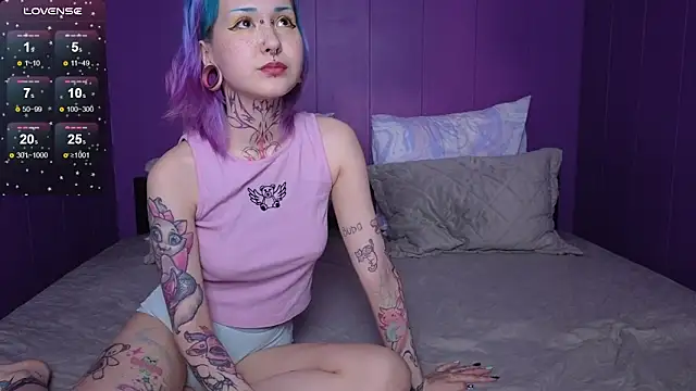 L oly online show from 04.12.26