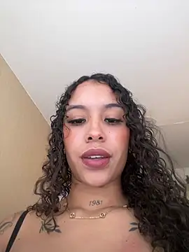 MarieLeon online show from 05.16.26