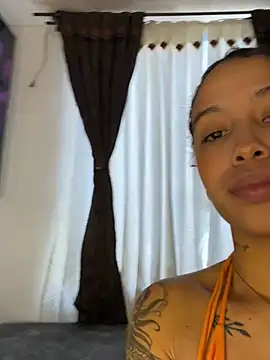 MarieLeon online show from 06.23.26