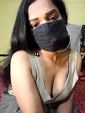 Snapshot of Nitya-Mahesh chatting on 12.18.24 Nitya-Mahesh online show from 12.18.24